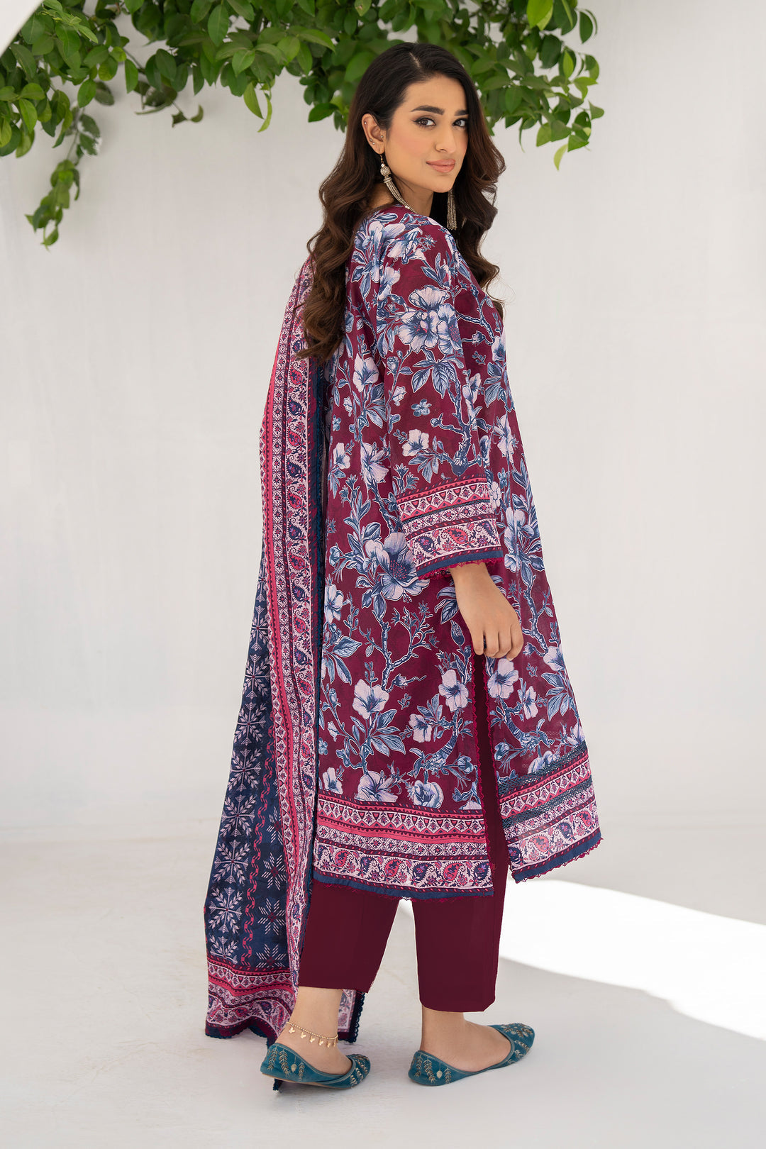 Maroon 3 Piece Unstitched Premium Lawn